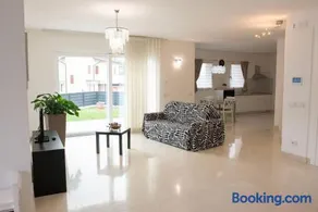 La Rocca House-Openspace - Image 1