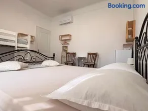 Guest House Izola - Image 3
