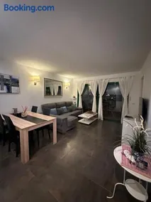 Paradise Club L28 & L29 - Image 3