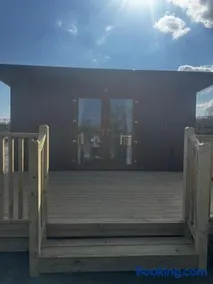 Country Cabin - Image 3