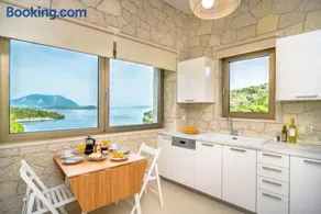Spilia Bay House - Image 2