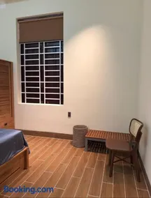Cozy Home for Family, Friends & Work Trips - Image 5