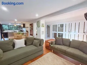 Private Rainforest Cottage - Bingil Bay - Image 2