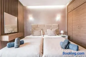 Luxury and Comfort, High-Speed Wi-Fi, Big Terrace, Pool - Image 4
