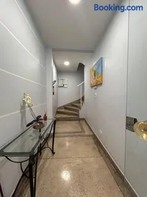 Apartamento Praia da Enseada - Image 2