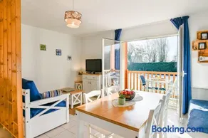 Côte Fleurie Cosy Norman apt balcony & parking - Image 1