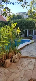 Suite con piscina y parque - Image 1
