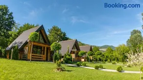 Sicevacka Bajka log cabin in a nature park - Image 1
