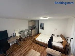 Kleine ruhige Wohnung im Nebenhaus - Image 2