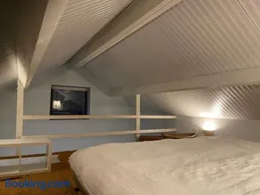 Guest house at Heathfield Park - Image 3