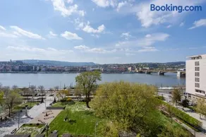 Stollár Apartment, Best Danube View - Image 5