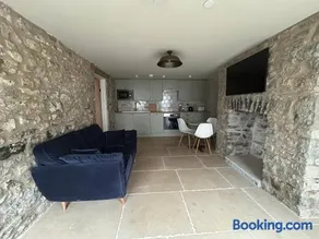 1 Cruck Cottage - Image 2