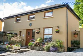 Green Meadow Farm Holiday Cottages - Image 1
