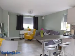 Little Dene Apartment - Image 3