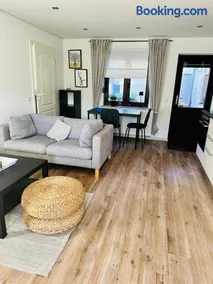 Ferienwohnung Suzanne mit Außenbereich - Image 2