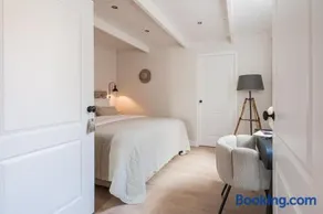 Chez Lindy Country Guesthouse - Image 3