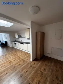 Frisch sanierte und große helle Wohnung in Löhne - Image 4