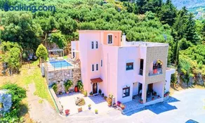 Cretan Sunny Villa With Heated Pool - Image 3