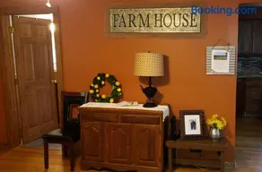 Cozy Country Farm Stay - Image 3