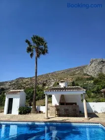Villa Cabera I Piscina Privada I Barbacoa I Cerca de Caminito del Rey - Image 2