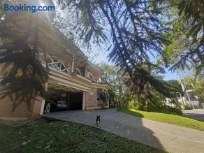 Casa do Bosque, espaçosa e confortável em condominio espetacular, 5 min centro! - Image 1