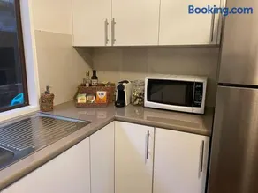 Phegans Bay Waterfront Retreat - Image 3