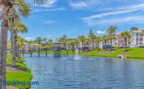 Cozy Renovated 1BR Condo for 4 at Waterway Village! 12E - Image 2