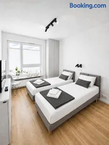 APARTAMENT 4 bed 2 room WARSAW - Image 1