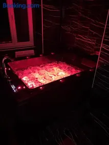 LOVE ROOm - Image 1