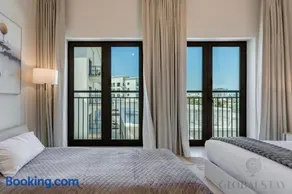 GlobalStay Yas Island Apartments near Yas Waterworld Abu Dhabi - Image 4