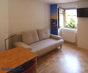 Convenient and Functional Apartment in the Center - Image 5