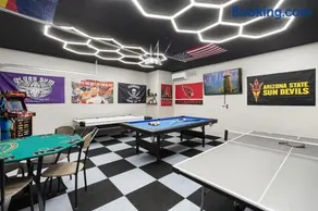 Epic Game Room, 2 Pools, Near AZ Athletic Grounds - Image 1
