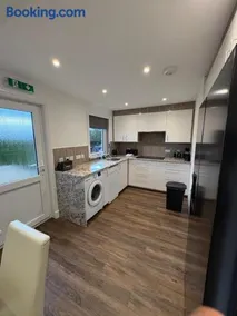 Margo's Place - Image 5