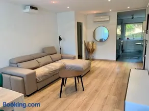 Appartement en résidence avec piscine - Image 2
