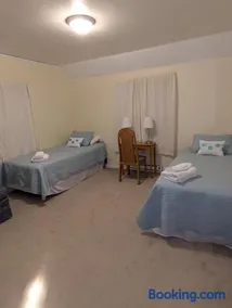 Twin room near Hillsboro - Image 3