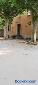 Mas provençal authentique XXL avec grande piscine, terrain de pétanque et parc privé - Image 1