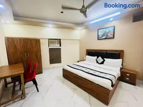 Hotel CLASSIC STAYZ - Hazrat Nizamuddin Railway Station - Image 2