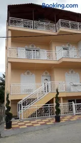 HOUSE DILENA TSIMTSIRI - Image 2