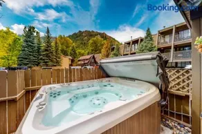 Aspen Mountain Lodge - Image 1