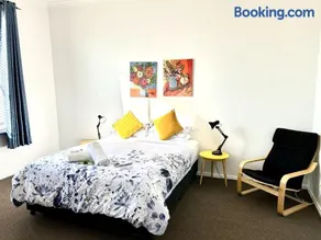 Breakaway Cottage - Image 2