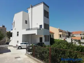 Apartman Zero - Image 2