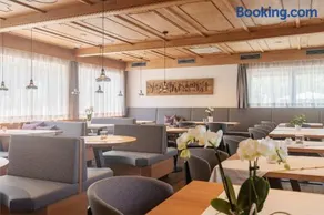 Wanderhotel Teiserhof - Image 1