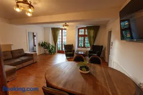 La Cure grand appartement familial 3 chambres avec terrasse et parking à 10 minutes de Colmar - Image 2