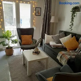Your Cozy Corner in Central Kypseli - Image 1