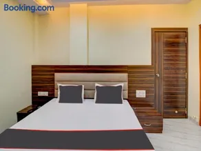 Collection O 81240 Hotel Golden Era - Image 3