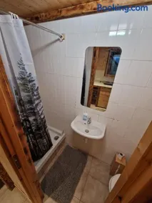 Alpine 1 bed Chalet with beautiful views - Image 3