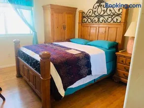 Luxurious and Affordable5BR APARTMENT - Image 1