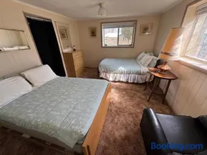 Charming Adobe 2 Bedroom Casa Near Train - Image 1