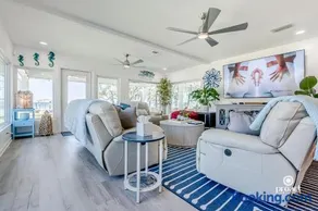 Luxury Beach Cottage With Private Beach - Image 2