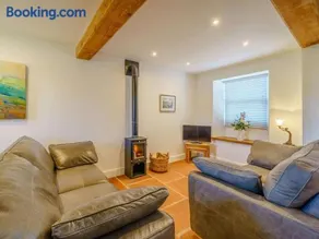 3 Bed in Penrith oc-85362 - Image 2